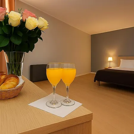 De L'etoile Hotel 3*